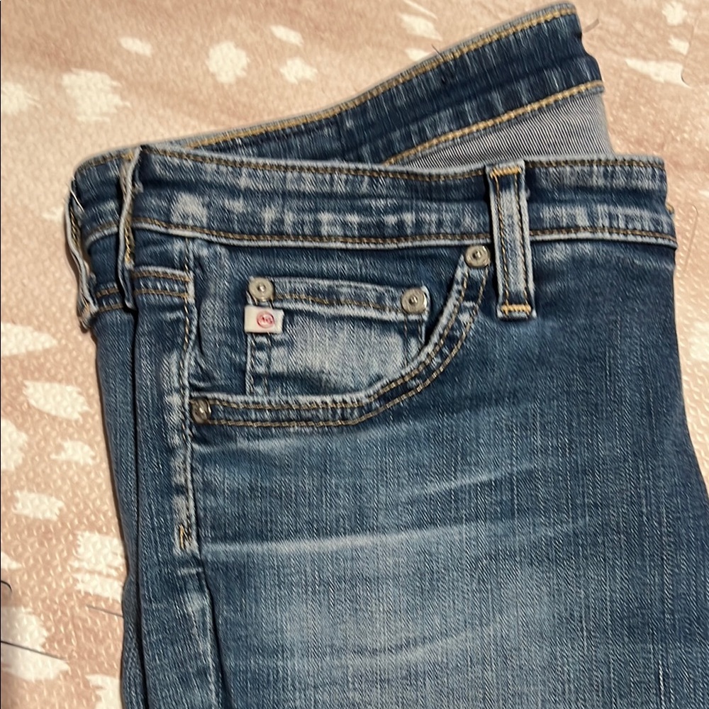 AG Adriano Goldschmied Cropped Rolled Ankle Jeans with Vintage Wash & Distressed - Picture 7 of 7